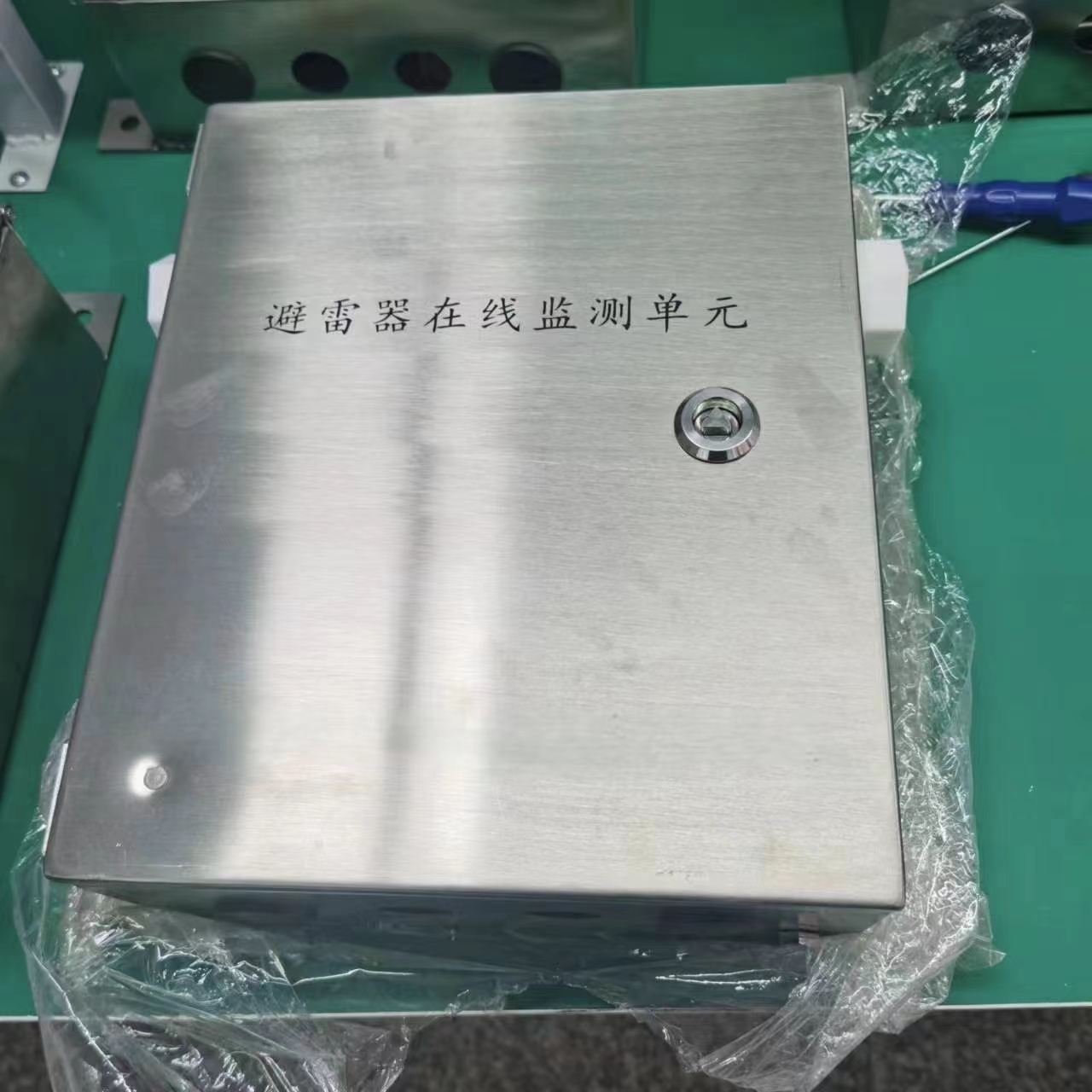 避雷器在线监测装置_GIS避雷器传感器_母线电压取样装置